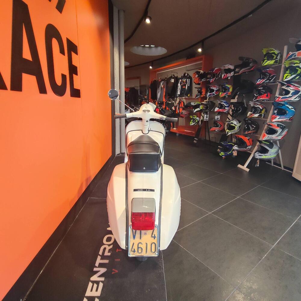 Piaggio VESPA 125 TS (2)