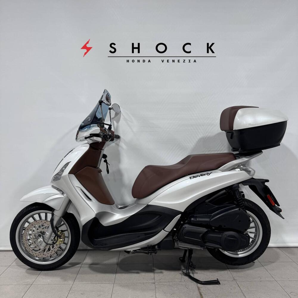 Piaggio Beverly 300 i.e. ABS-ASR (2016 - 20) (3)