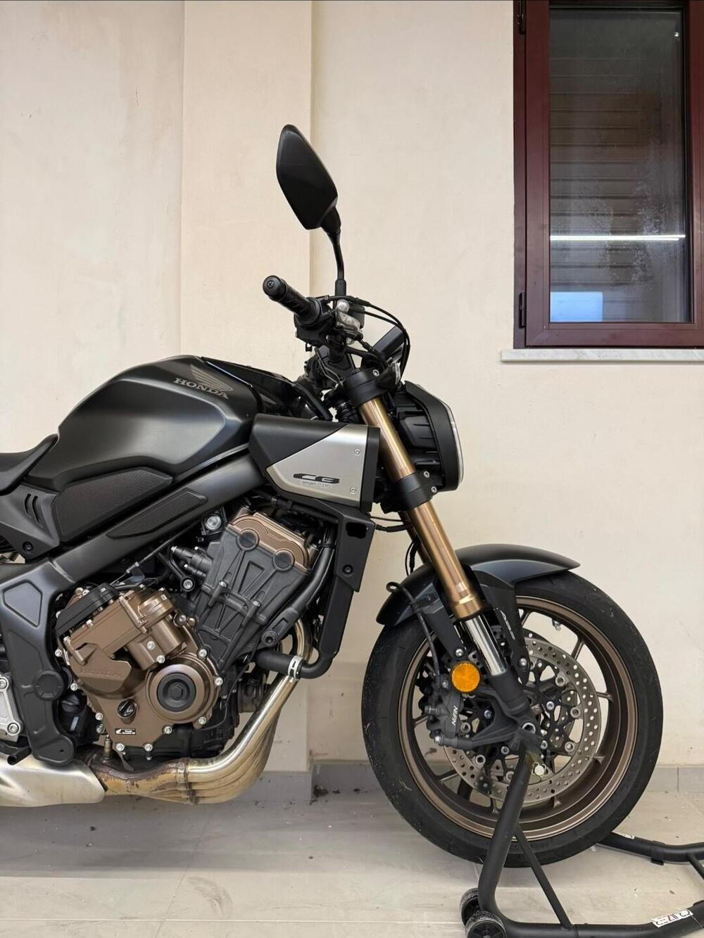 Honda CB 650 R E-Clutch (2024 - 26)