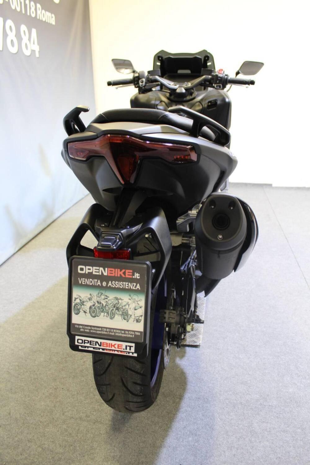 Yamaha T-Max 560 (2025 - 26) (3)