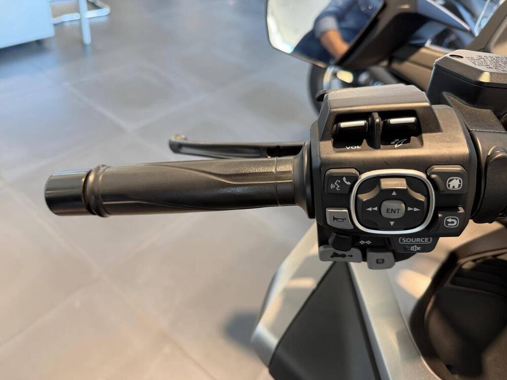 Honda GL 1800 Gold Wing (2020) (3)