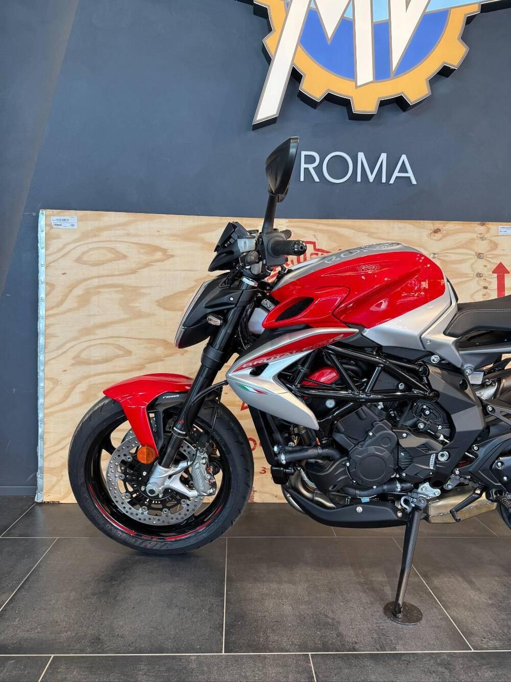 MV Agusta Brutale 800 RR Ottantesimo (2025 - 26) (6)
