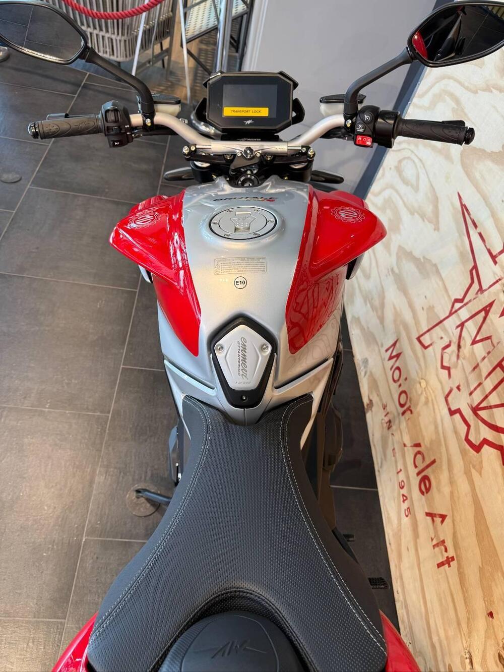 MV Agusta Brutale 800 RR Ottantesimo (2025 - 26) (8)