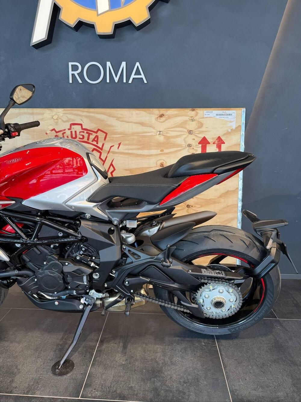 MV Agusta Brutale 800 RR Ottantesimo (2025 - 26) (7)