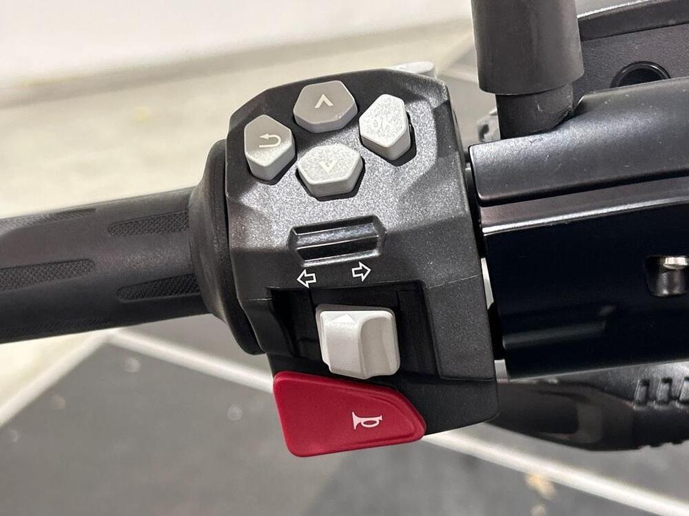 Bmw CE 02 AM (2024 - 26) (7)