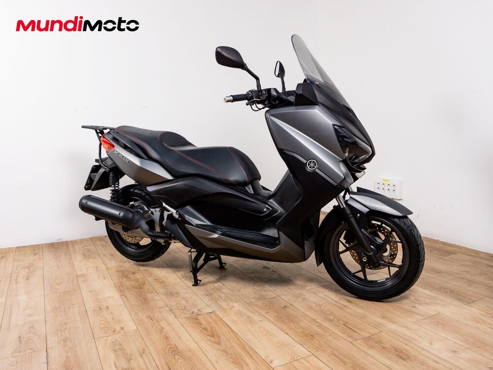 Yamaha X-Max 125 Tech Max (2020) (2)