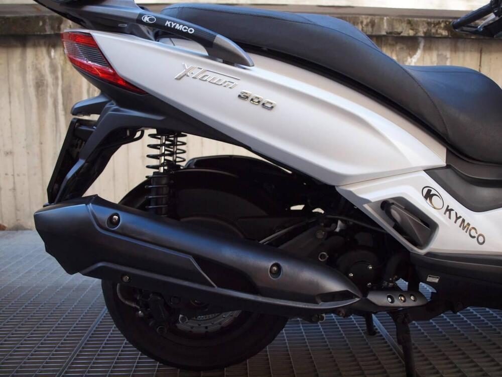 Kymco X-Town 300i ABS (2016 - 20) (7)
