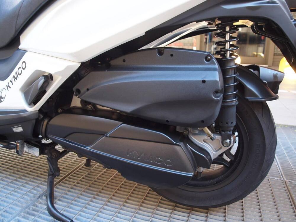 Kymco X-Town 300i ABS (2016 - 20) (8)