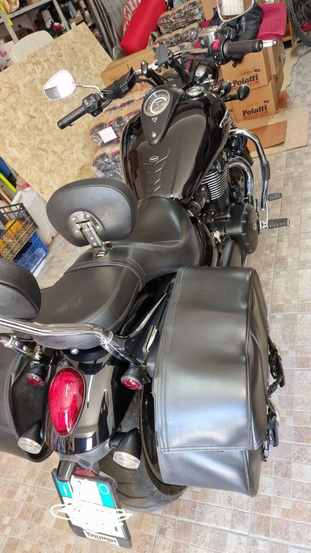 Triumph Thunderbird Storm 1700 (2010 - 16) (7)