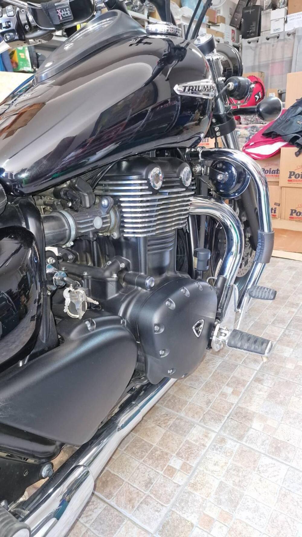 Triumph Thunderbird Storm 1700 (2010 - 16) (9)