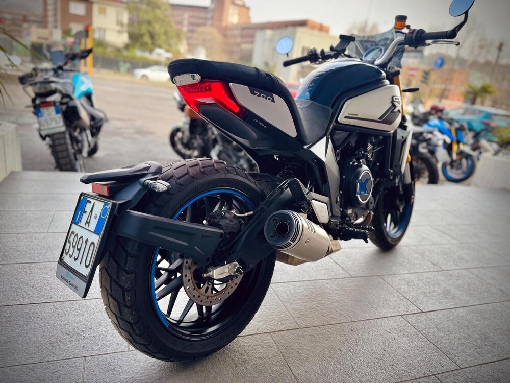 CFMOTO 700CL-X Heritage (2021 - 26) (5)