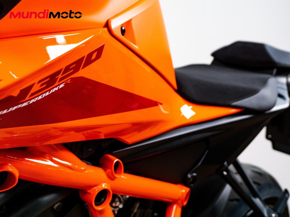 KTM 1390 Super Duke R EVO (2024 - 26) (10)