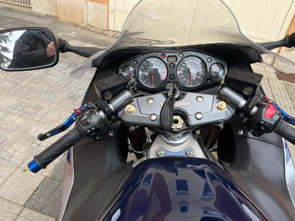 Suzuki GSX 1300 R Hayabusa (1999 - 06) (5)