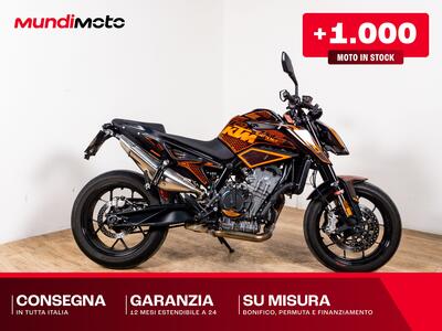 KTM 890 Duke L (2021) usata