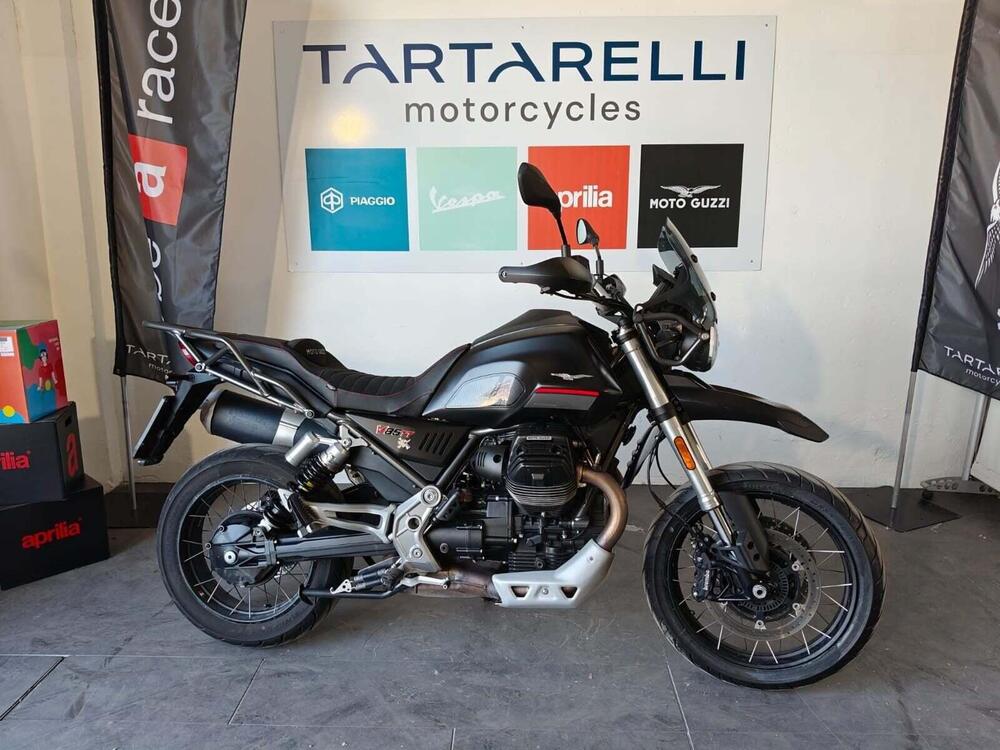 Moto Guzzi V85 TT (2021 - 23) (5)