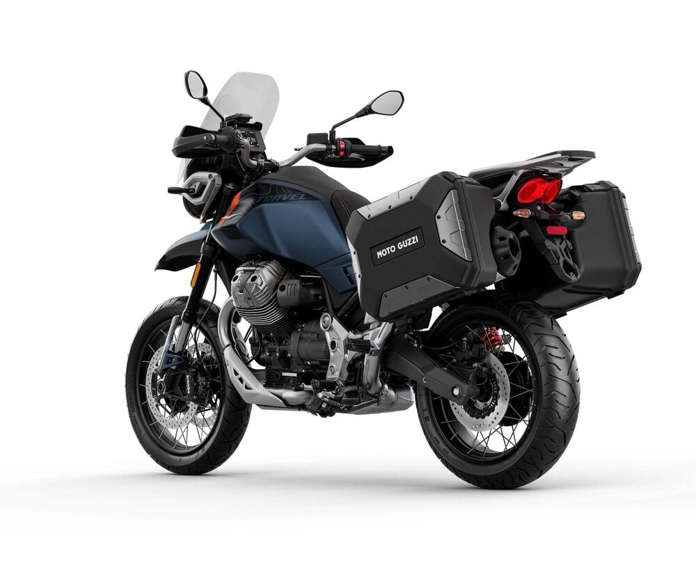 Moto Guzzi V85 TT Travel (2024 - 26) (2)