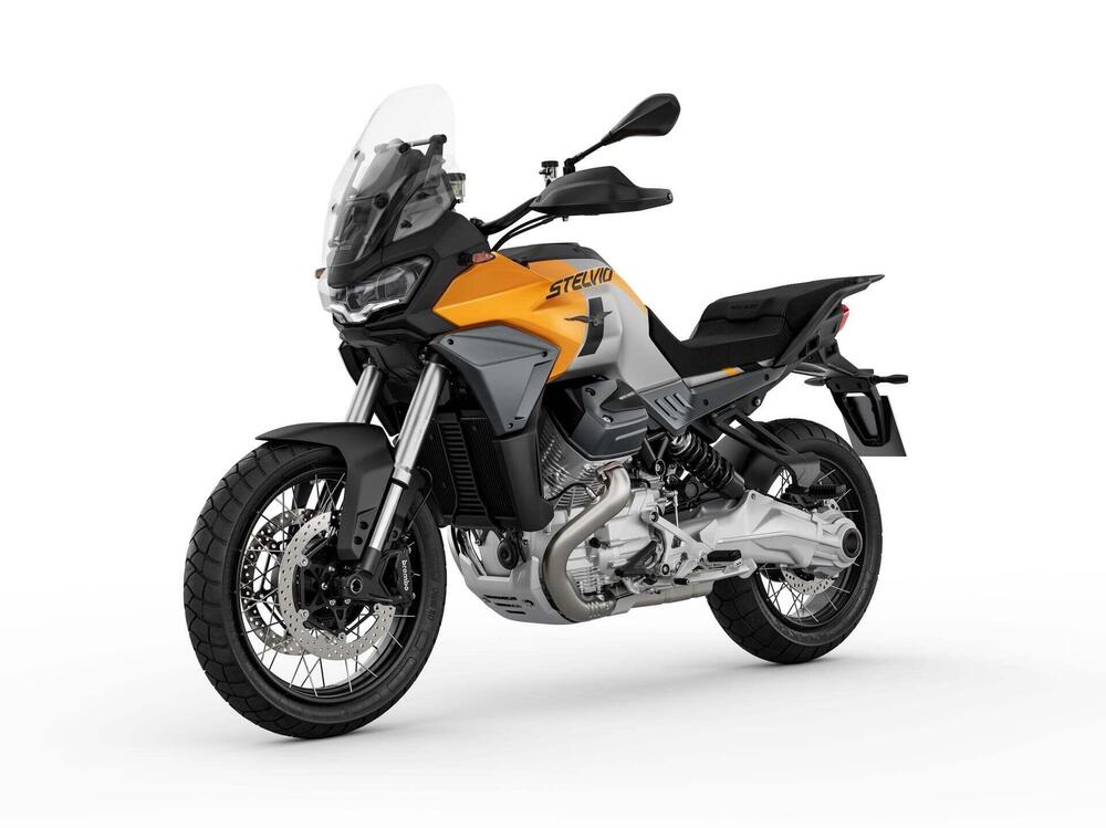 Moto Guzzi Stelvio (2024 - 26) (4)