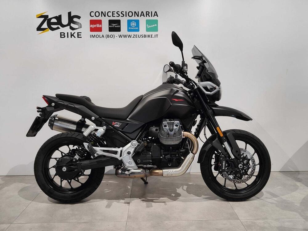 Moto Guzzi V85 Strada (2024 - 26) (9)