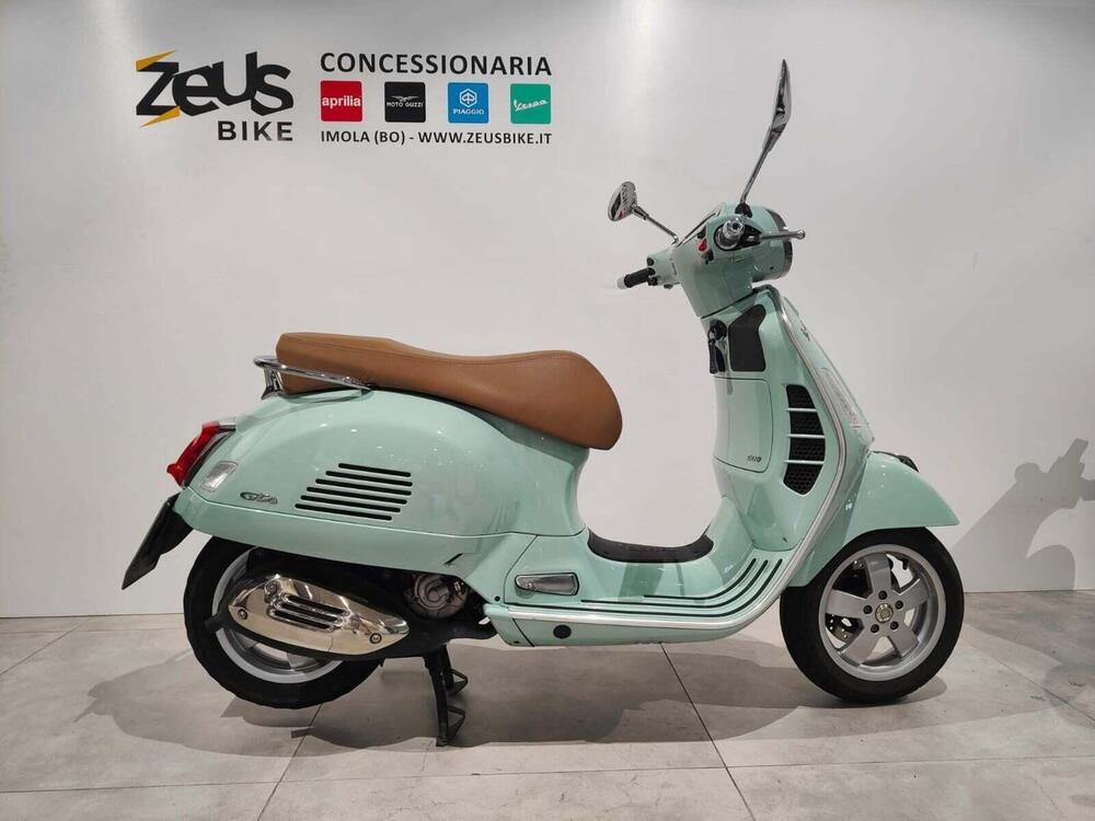 Vespa GTS 300 Hpe (2019)