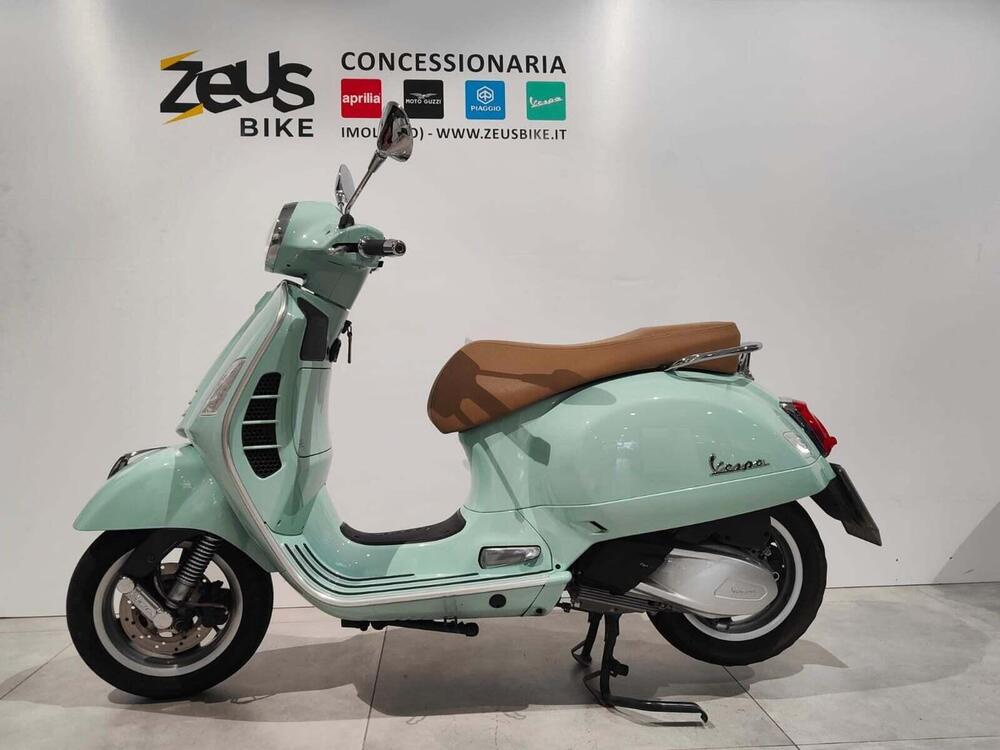Vespa GTS 300 Hpe (2019) (2)