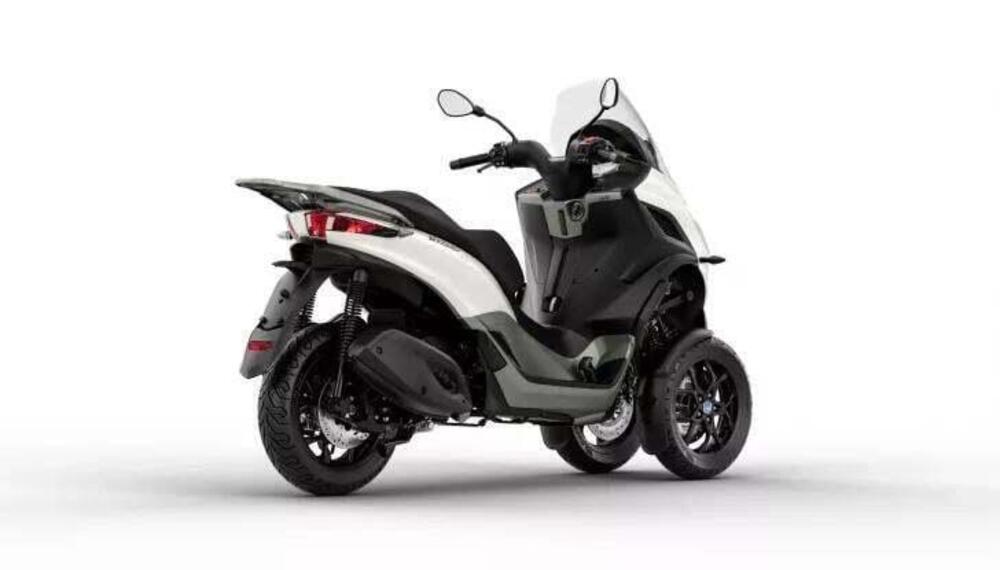 Piaggio MP3 300 ABS Hpe (2021 - 24) (4)