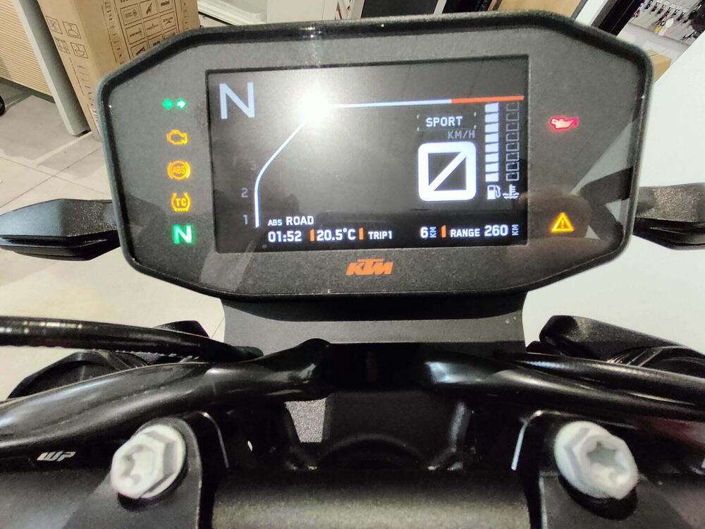 KTM 890 Duke (2021 - 23) (5)