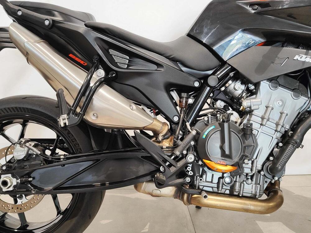 KTM 890 Duke (2021 - 23) (7)