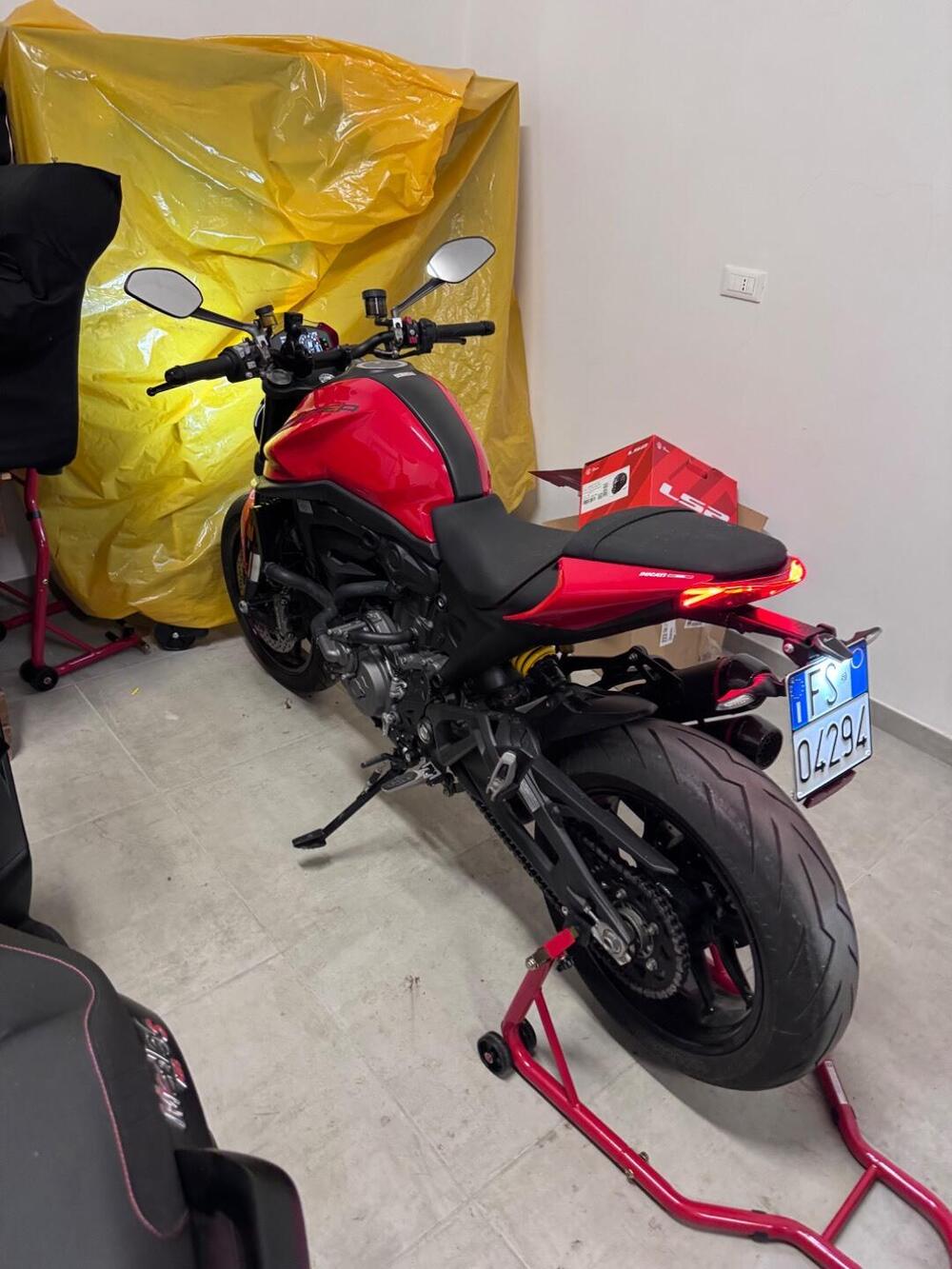 Ducati Monster 937 + (2021 - 25) (19)