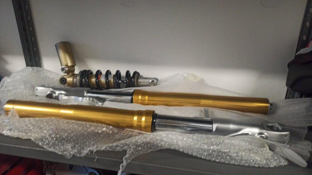 Kawasaki Ninja 750 ZX-7R (1996 - 00) (8)