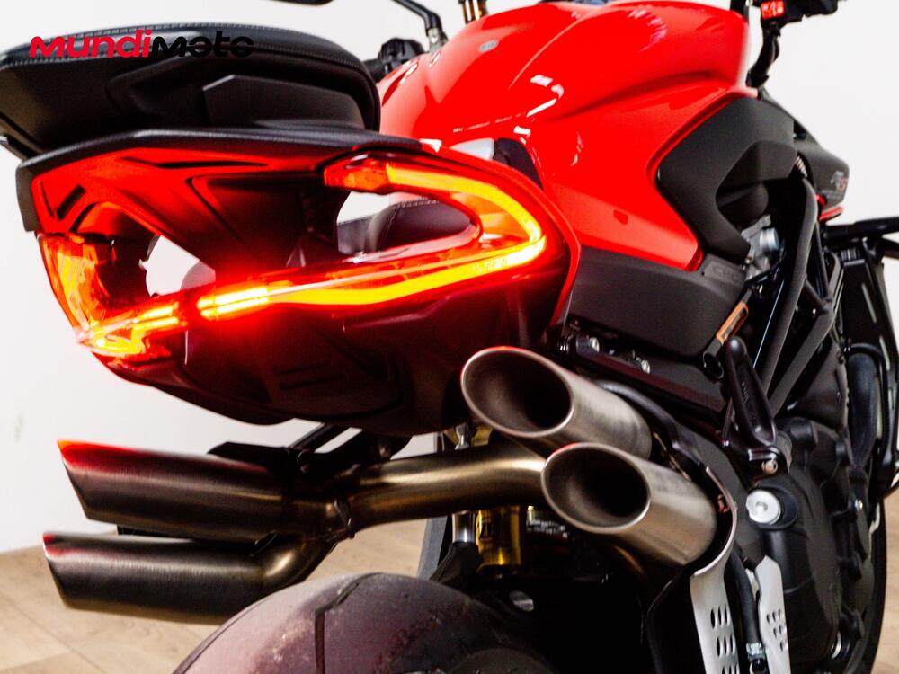 MV Agusta Brutale 1000 RS (2022 - 26) (25)