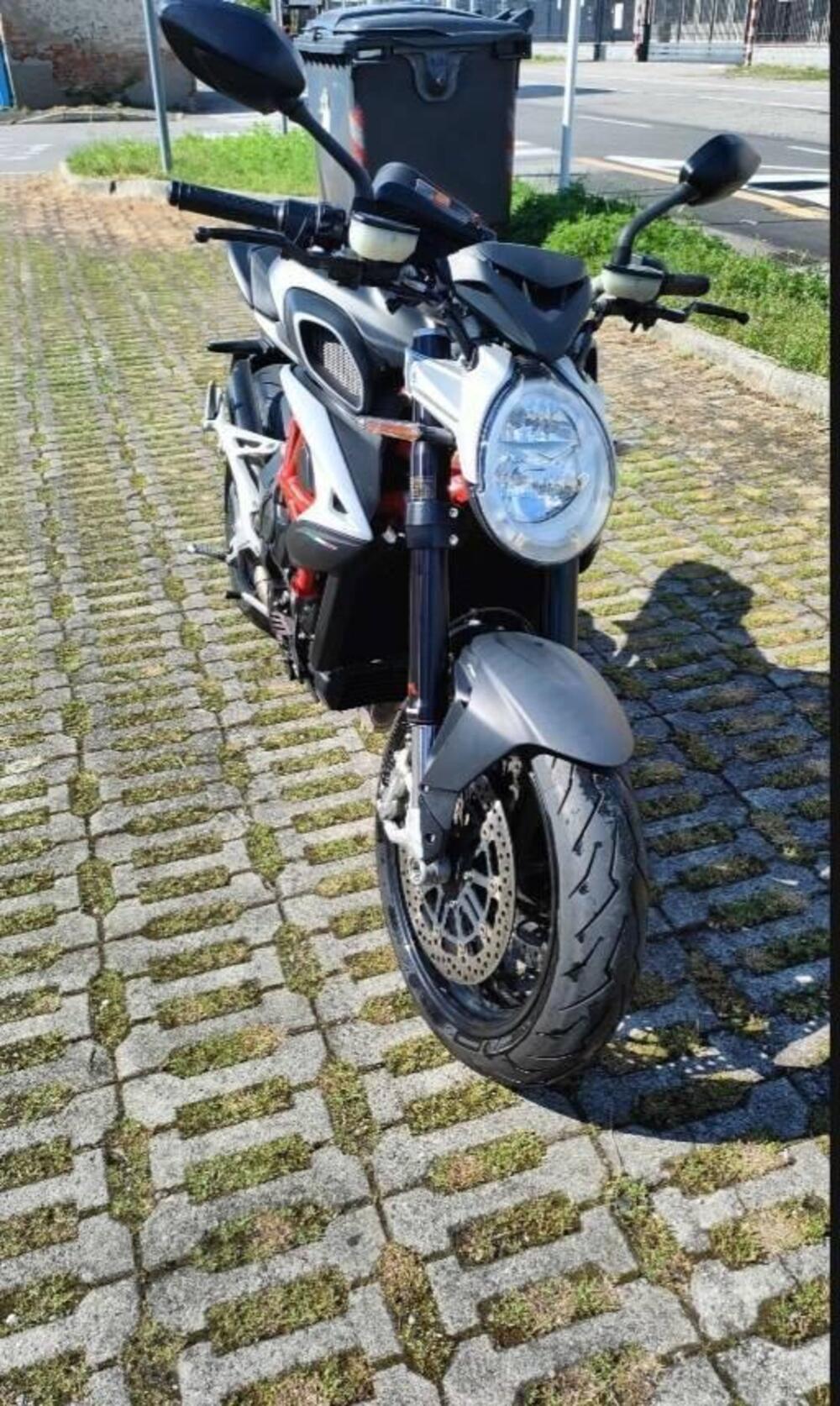 MV Agusta Brutale 800 EAS ABS (2016 - 19) (3)