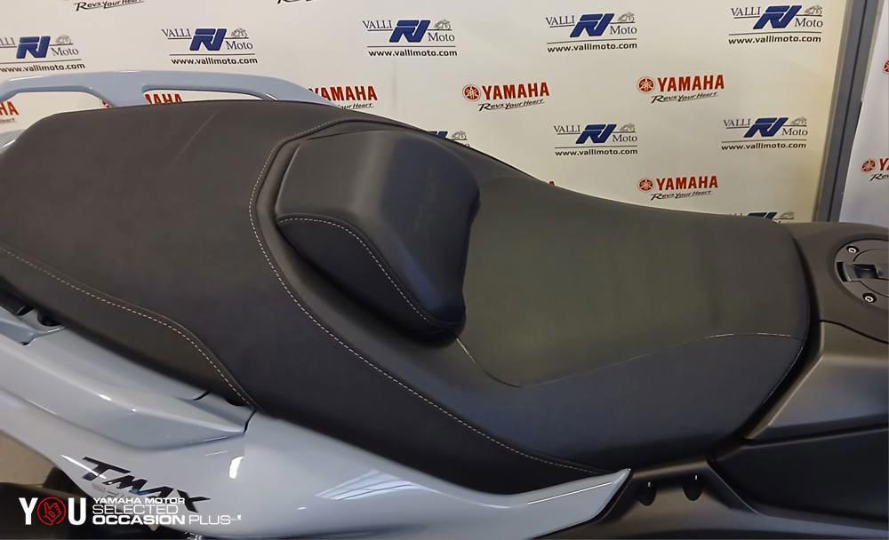 Yamaha T-Max 560 Tech Max (2025 - 26) (4)