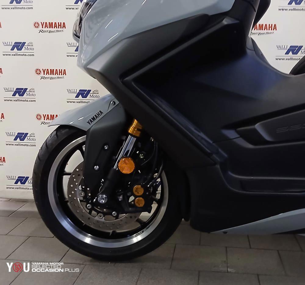 Yamaha T-Max 560 Tech Max (2025 - 26) (5)