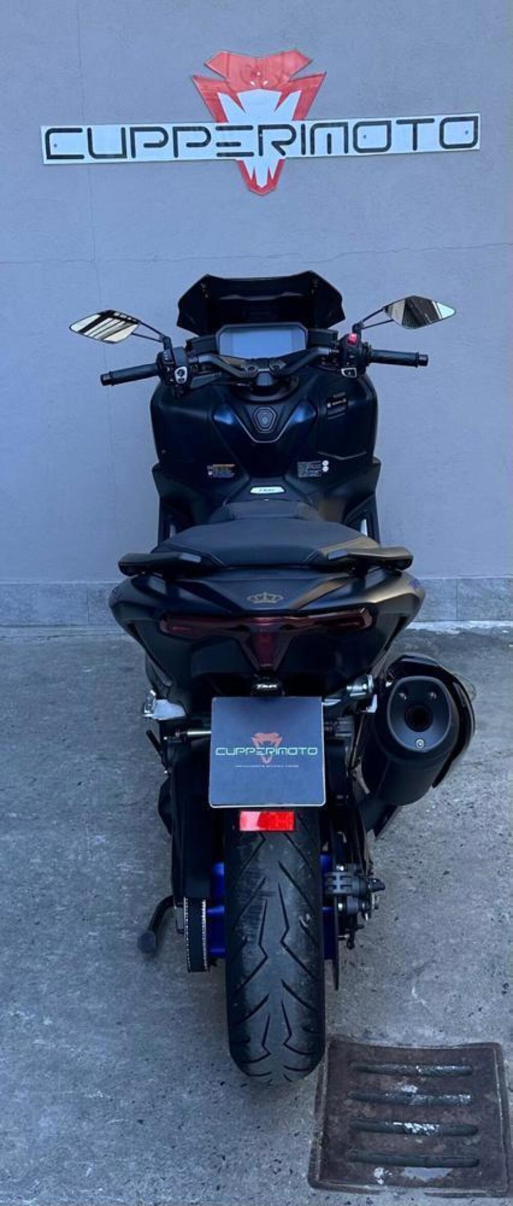 Yamaha T-Max 560 (2022 - 24) (5)