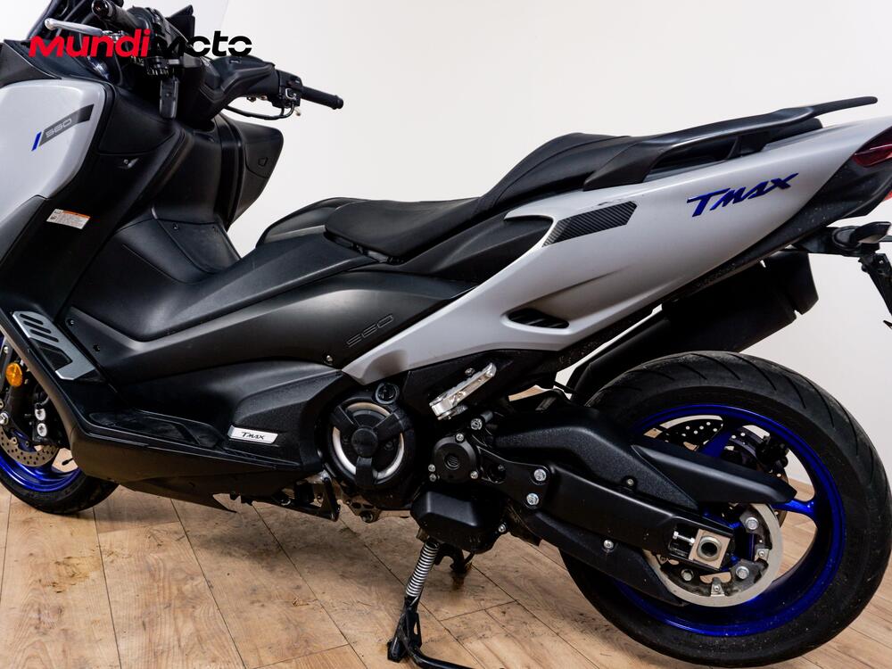 Yamaha T-Max 560 (2020 - 21) (10)