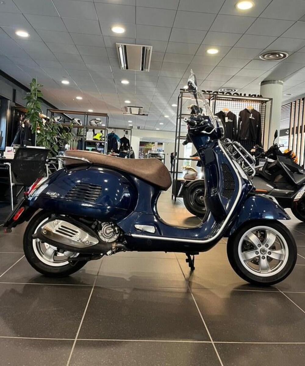 Vespa GTS 300 Supertech Hpe (2021 - 22) (2)