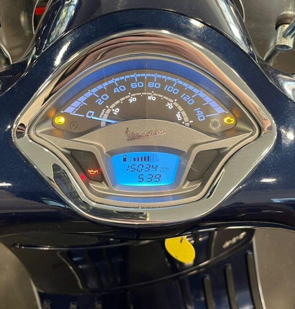 Vespa GTS 300 Supertech Hpe (2021 - 22) (10)