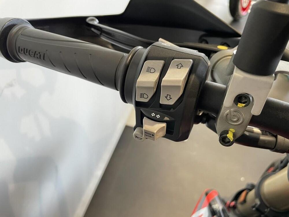Ducati Hypermotard 698 Mono RVE (2024 - 26) (10)