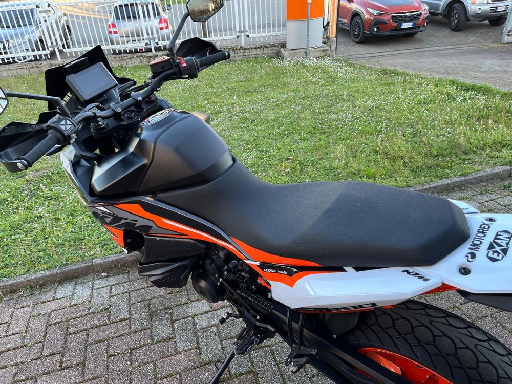 KTM 890 SMT (2023 - 25) (11)