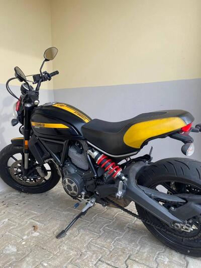 Ducati Scrambler 800 Full Throttle (2017 - 21) usata
