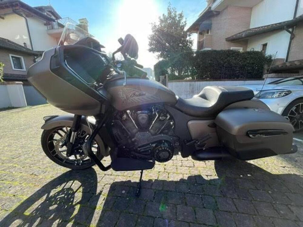 Indian Challenger 1768 Dark Horse (2021 - 25) (3)