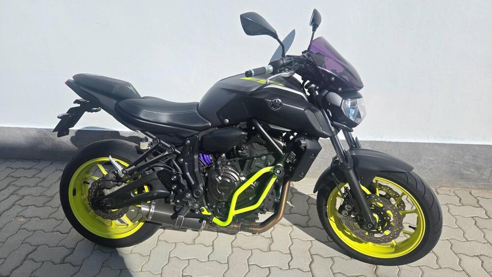 Yamaha MT-07 (2018 - 20) (2)