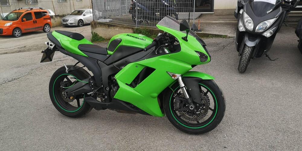 Kawasaki Ninja 600 ZX-6R (2007 - 08) (2)