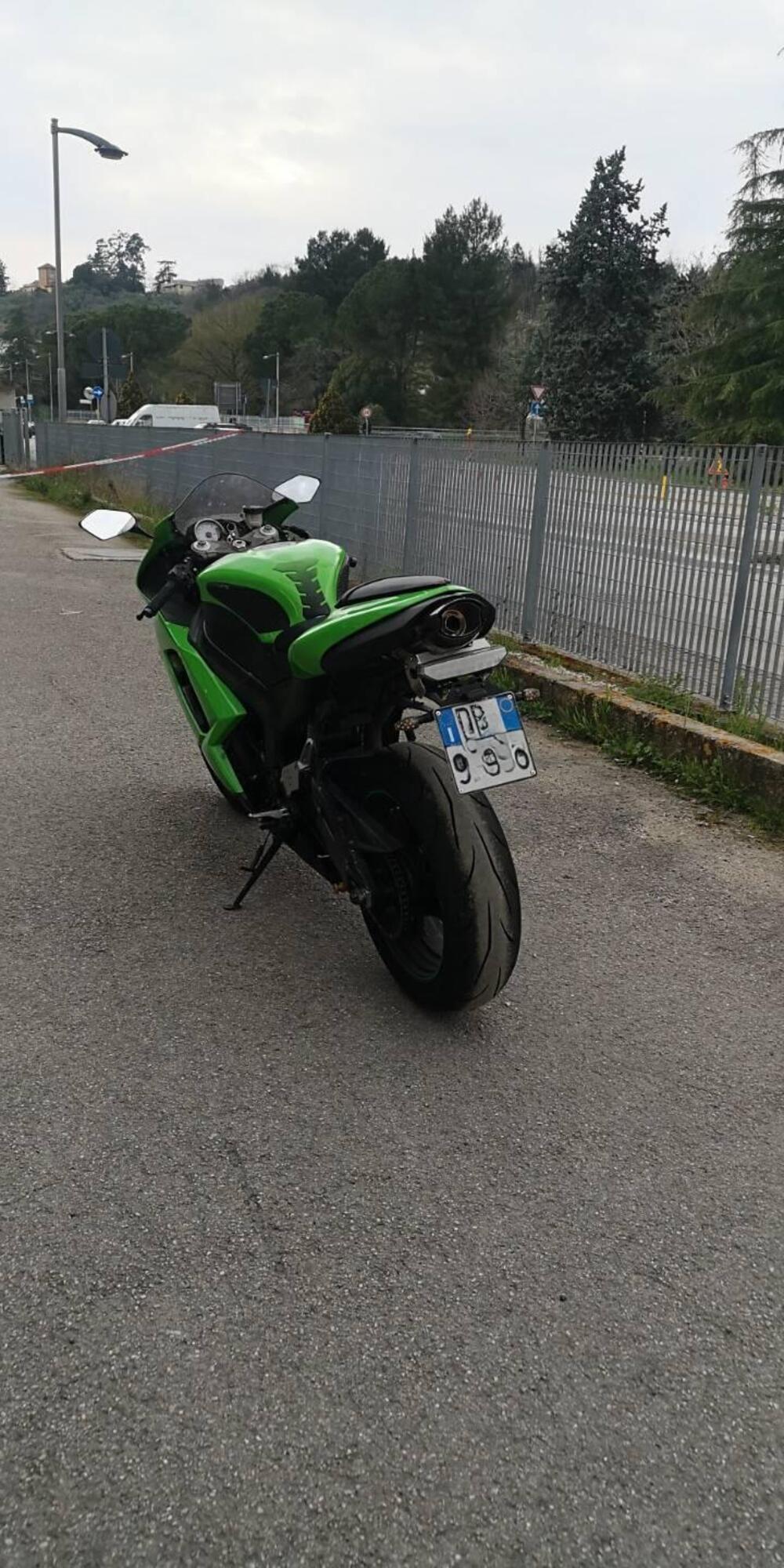 Kawasaki Ninja 600 ZX-6R (2007 - 08) (5)