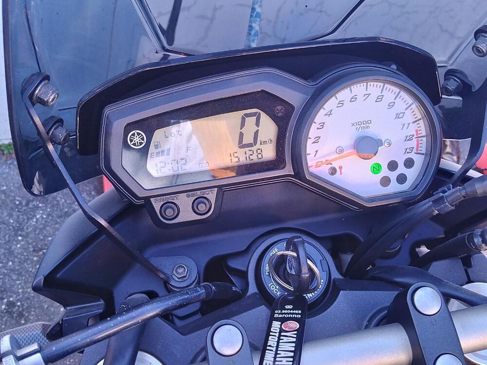 Yamaha FZ8 (2010 - 12) (9)