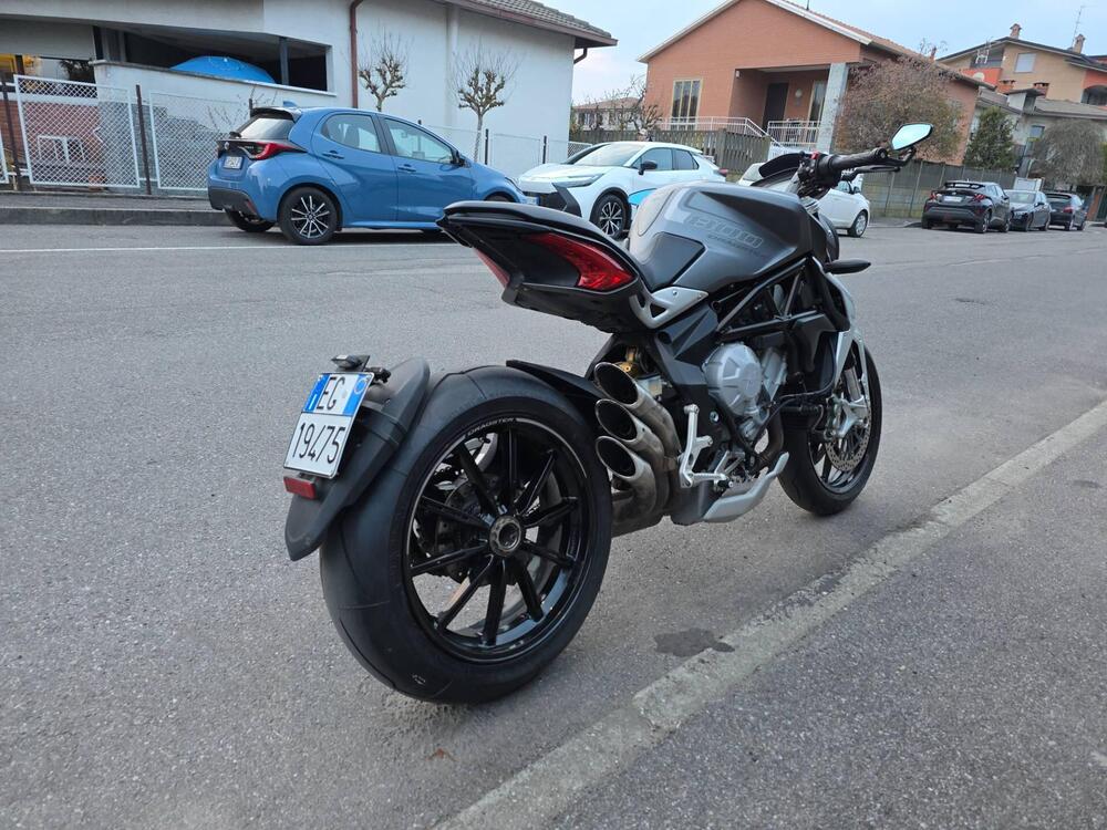 MV Agusta Dragster 800 (2014 - 19) (2)