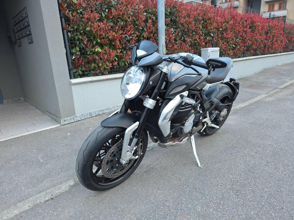 MV Agusta Dragster 800 (2014 - 19) (4)