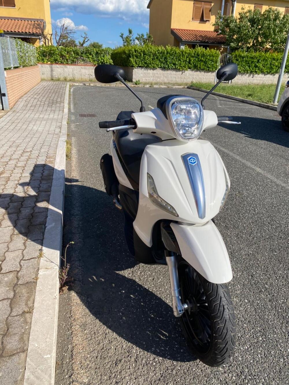 Piaggio Beverly 125 S i.e. (2010 - 17) (3)