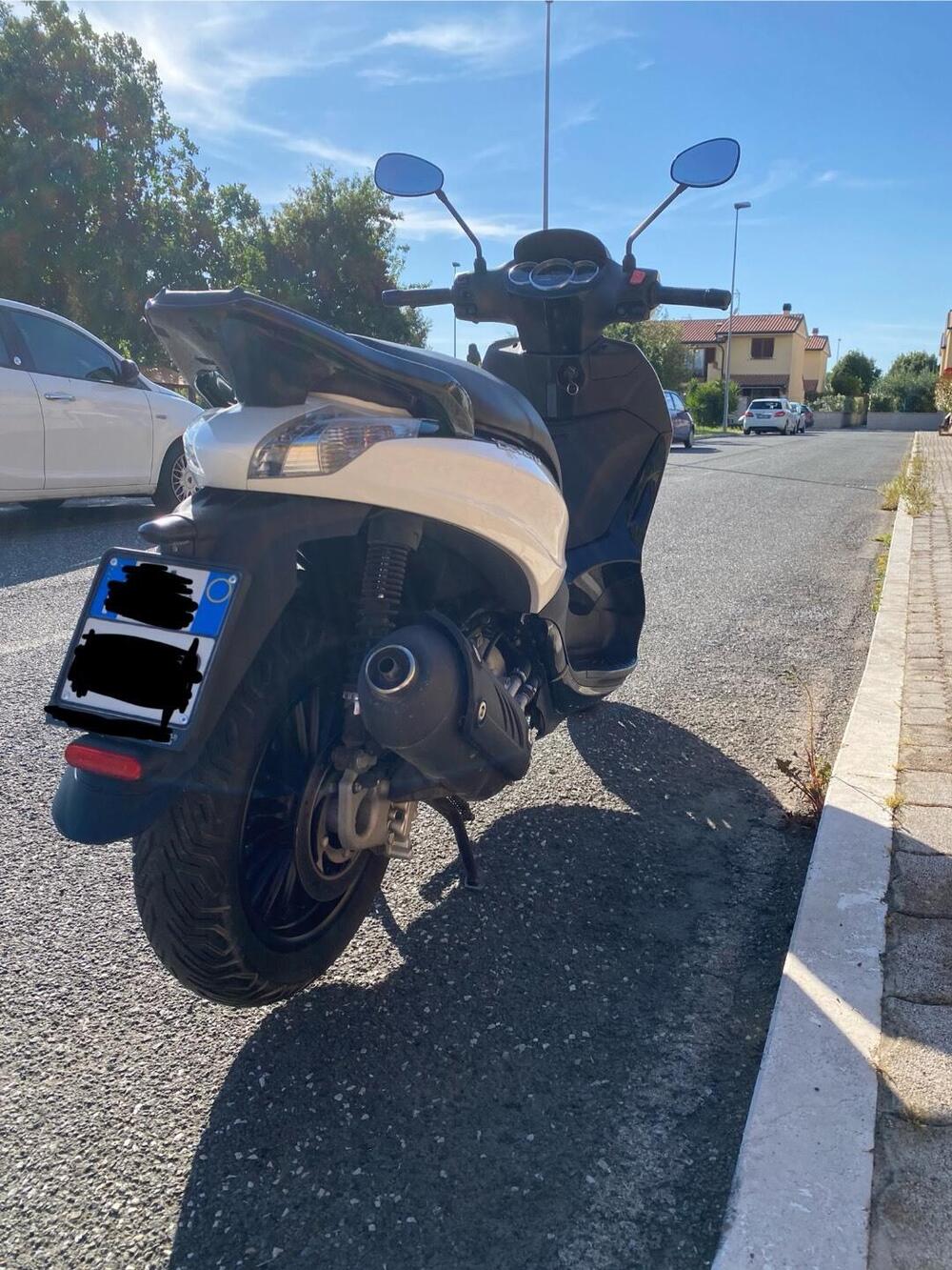 Piaggio Beverly 125 S i.e. (2010 - 17) (4)