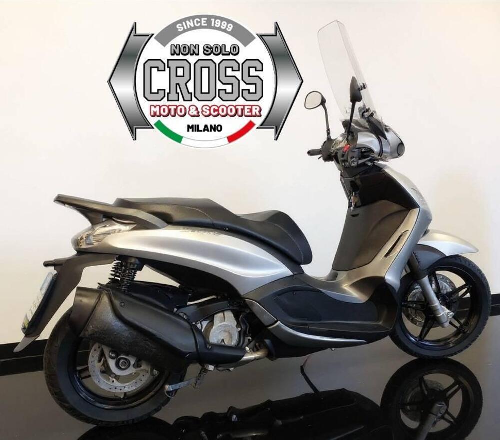 Piaggio Beverly 350 ABS (2016 - 20) (7)